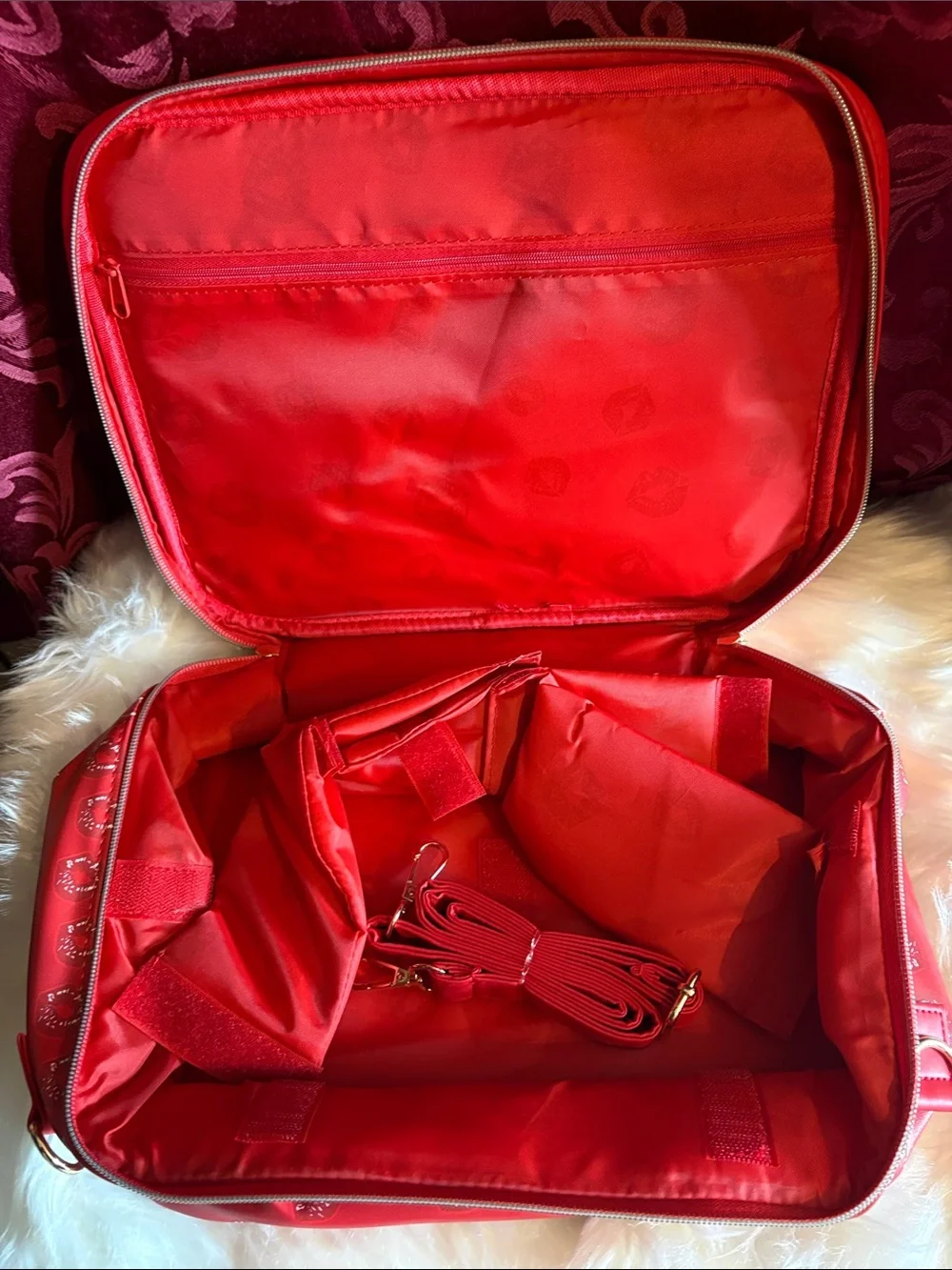 Betty Boop Red Cosmetic Bag by Glamlite